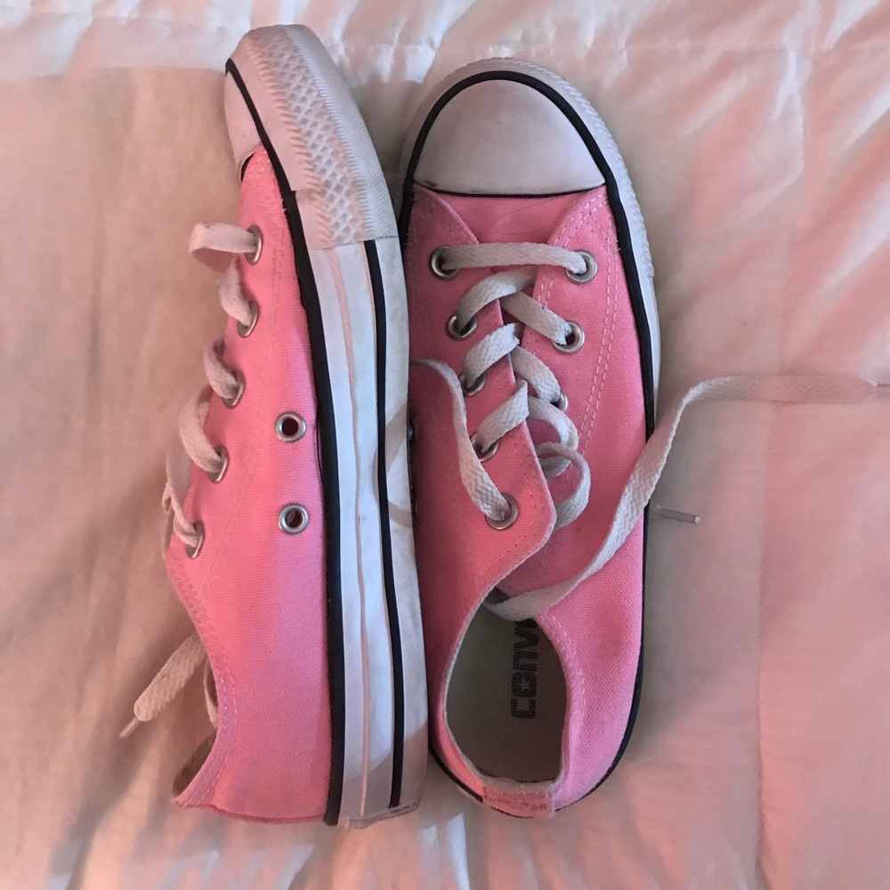 Pink converse - Picture 2 of 3